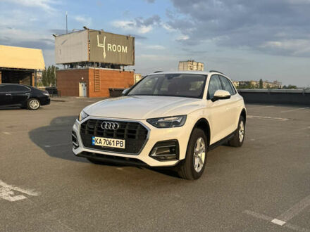 Ауди Ку 5 2021 в Киеве на Automoto.ua Белый Ауди Ку 5, объемом двигателя 1.97 л и пробегом 123 тыс. км за 40900 $, фото 1 на Automoto.ua