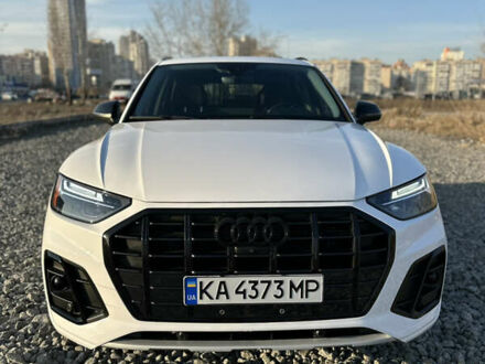 Ауди Ку 5 2021 в Киеве на Automoto.ua Белый Ауди Ку 5, объемом двигателя 2 л и пробегом 93 тыс. км за 34900 $, фото 1 на Automoto.ua