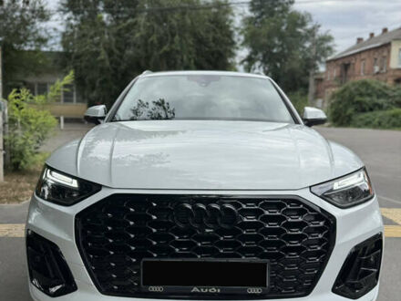 Ауди Ку 5 2023 в Новомосковске на Automoto.ua Белый Ауди Ку 5, объемом двигателя 1.98 л и пробегом 29 тыс. км за 38000 $, фото 1 на Automoto.ua