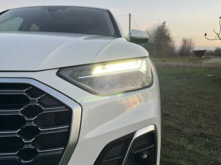 Белый Ауди Ку 5, объемом двигателя 1.98 л и пробегом 20 тыс. км за 36900 $, фото 1 на Automoto.ua