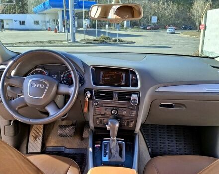 Бежевий Ауді Ку 5, об'ємом двигуна 2 л та пробігом 256 тис. км за 14999 $, фото 6 на Automoto.ua