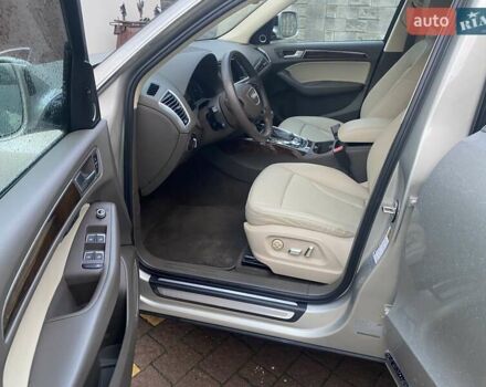 Бежевий Ауді Ку 5, об'ємом двигуна 1.98 л та пробігом 213 тис. км за 15400 $, фото 13 на Automoto.ua