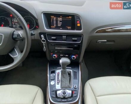 Бежевий Ауді Ку 5, об'ємом двигуна 1.98 л та пробігом 213 тис. км за 15400 $, фото 23 на Automoto.ua