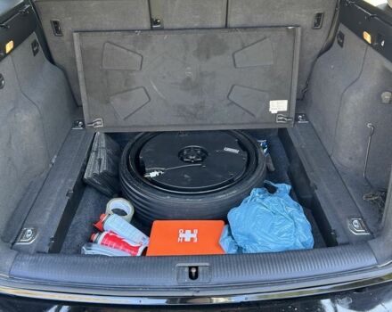 Ауди Ку 5 2010 в Радехове на Automoto.ua Черный Ауди Ку 5, объемом двигателя 2 л и пробегом 282 тыс. км за 9999 $, фото 8 на Automoto.ua