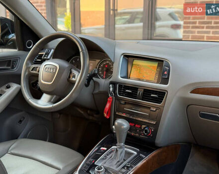 Черный Ауди Ку 5, объемом двигателя 2.97 л и пробегом 183 тыс. км за 15700 $, фото 24 на Automoto.ua