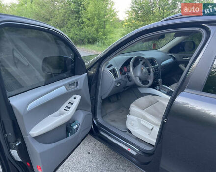 Черный Ауди Ку 5, объемом двигателя 1.97 л и пробегом 288 тыс. км за 12800 $, фото 10 на Automoto.ua