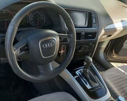 Чорний Ауді Ку 5, об'ємом двигуна 2 л та пробігом 320 тис. км за 14000 $, фото 11 на Automoto.ua