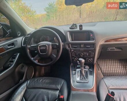 Черный Ауди Ку 5, объемом двигателя 1.98 л и пробегом 198 тыс. км за 12500 $, фото 5 на Automoto.ua