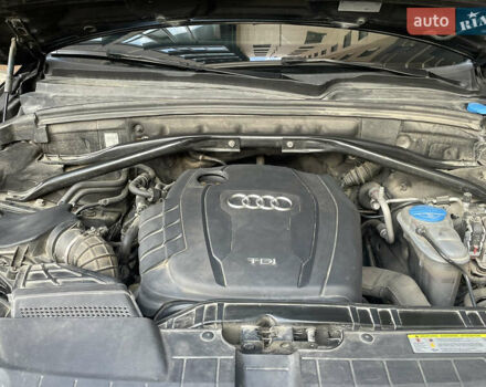 Чорний Ауді Ку 5, об'ємом двигуна 1.97 л та пробігом 318 тис. км за 13500 $, фото 6 на Automoto.ua