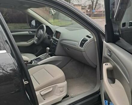 Черный Ауди Ку 5, объемом двигателя 2 л и пробегом 292 тыс. км за 15000 $, фото 9 на Automoto.ua