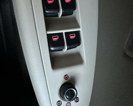 Черный Ауди Ку 5, объемом двигателя 3.2 л и пробегом 257 тыс. км за 10950 $, фото 41 на Automoto.ua