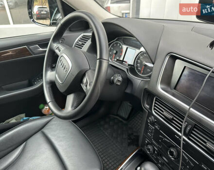 Черный Ауди Ку 5, объемом двигателя 2 л и пробегом 62 тыс. км за 15500 $, фото 48 на Automoto.ua