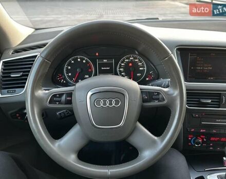Чорний Ауді Ку 5, об'ємом двигуна 2 л та пробігом 136 тис. км за 12300 $, фото 40 на Automoto.ua