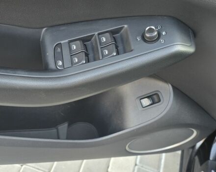 Черный Ауди Ку 5, объемом двигателя 3.2 л и пробегом 270 тыс. км за 12500 $, фото 14 на Automoto.ua