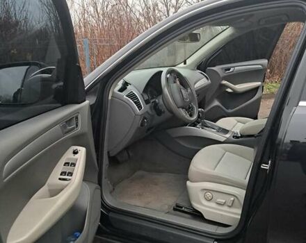 Черный Ауди Ку 5, объемом двигателя 2 л и пробегом 292 тыс. км за 15000 $, фото 12 на Automoto.ua