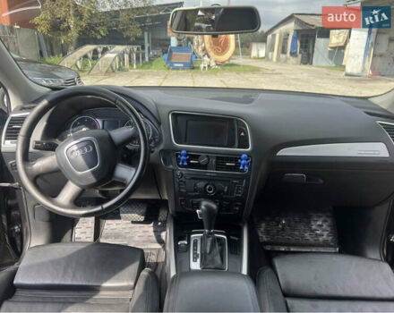 Черный Ауди Ку 5, объемом двигателя 1.97 л и пробегом 336 тыс. км за 15800 $, фото 10 на Automoto.ua