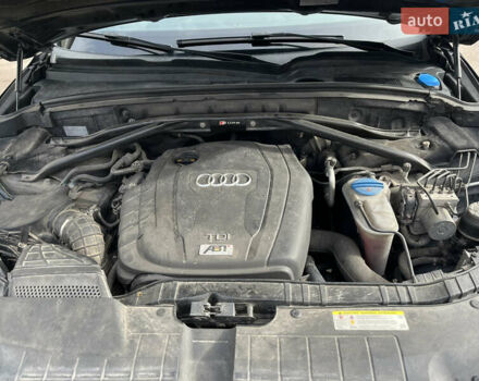 Черный Ауди Ку 5, объемом двигателя 2 л и пробегом 280 тыс. км за 18000 $, фото 12 на Automoto.ua