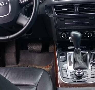 Черный Ауди Ку 5, объемом двигателя 1.98 л и пробегом 115 тыс. км за 14500 $, фото 2 на Automoto.ua