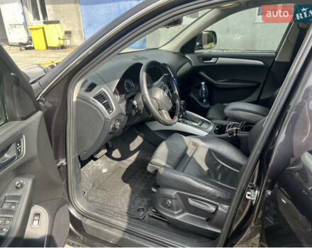 Черный Ауди Ку 5, объемом двигателя 1.97 л и пробегом 336 тыс. км за 15800 $, фото 6 на Automoto.ua