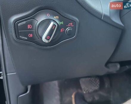 Черный Ауди Ку 5, объемом двигателя 2 л и пробегом 210 тыс. км за 12200 $, фото 23 на Automoto.ua