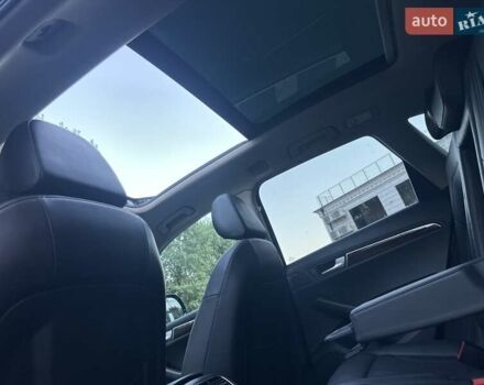 Черный Ауди Ку 5, объемом двигателя 2 л и пробегом 210 тыс. км за 12200 $, фото 14 на Automoto.ua