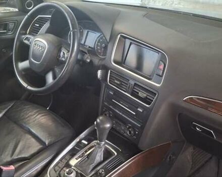 Черный Ауди Ку 5, объемом двигателя 1.98 л и пробегом 350 тыс. км за 12000 $, фото 11 на Automoto.ua