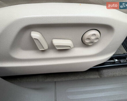 Черный Ауди Ку 5, объемом двигателя 1.98 л и пробегом 221 тыс. км за 13500 $, фото 15 на Automoto.ua