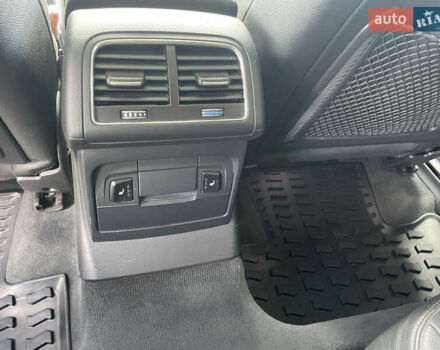 Черный Ауди Ку 5, объемом двигателя 1.98 л и пробегом 182 тыс. км за 13300 $, фото 20 на Automoto.ua