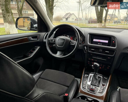 Черный Ауди Ку 5, объемом двигателя 2 л и пробегом 265 тыс. км за 15500 $, фото 32 на Automoto.ua