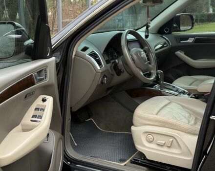 Черный Ауди Ку 5, объемом двигателя 2 л и пробегом 263 тыс. км за 12800 $, фото 12 на Automoto.ua