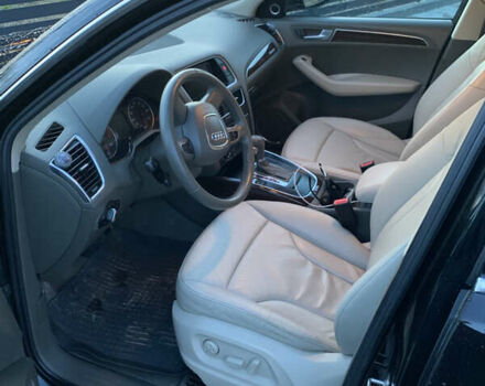 Чорний Ауді Ку 5, об'ємом двигуна 2 л та пробігом 200 тис. км за 12900 $, фото 4 на Automoto.ua