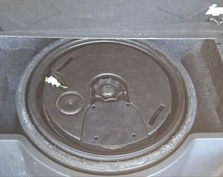 Черный Ауди Ку 5, объемом двигателя 1.98 л и пробегом 350 тыс. км за 12000 $, фото 9 на Automoto.ua