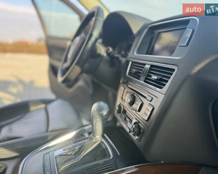 Чорний Ауді Ку 5, об'ємом двигуна 2 л та пробігом 191 тис. км за 11999 $, фото 24 на Automoto.ua