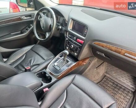 Черный Ауди Ку 5, объемом двигателя 1.98 л и пробегом 253 тыс. км за 19100 $, фото 4 на Automoto.ua