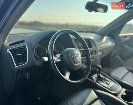 Чорний Ауді Ку 5, об'ємом двигуна 2 л та пробігом 191 тис. км за 11999 $, фото 14 на Automoto.ua