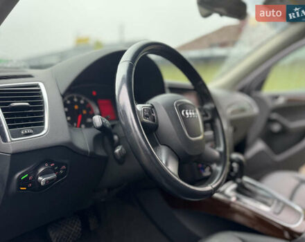 Черный Ауди Ку 5, объемом двигателя 2 л и пробегом 191 тыс. км за 12950 $, фото 17 на Automoto.ua