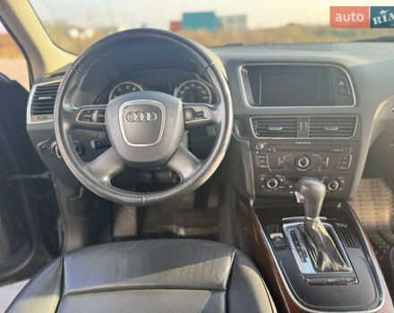 Чорний Ауді Ку 5, об'ємом двигуна 2 л та пробігом 191 тис. км за 11999 $, фото 18 на Automoto.ua