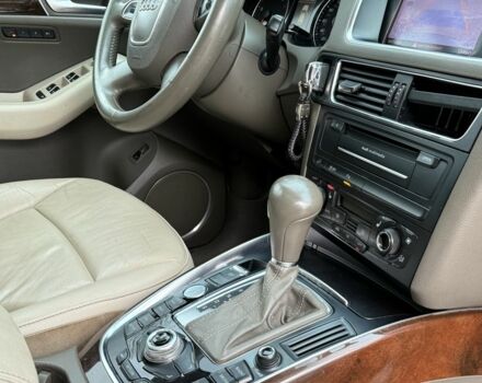 Черный Ауди Ку 5, объемом двигателя 2 л и пробегом 263 тыс. км за 12800 $, фото 17 на Automoto.ua