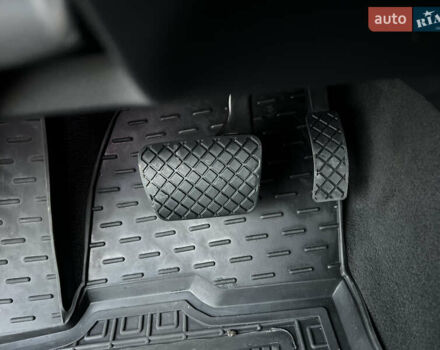 Черный Ауди Ку 5, объемом двигателя 1.98 л и пробегом 172 тыс. км за 12500 $, фото 58 на Automoto.ua