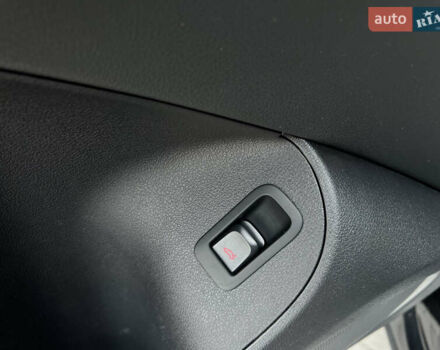 Черный Ауди Ку 5, объемом двигателя 1.98 л и пробегом 172 тыс. км за 12500 $, фото 65 на Automoto.ua