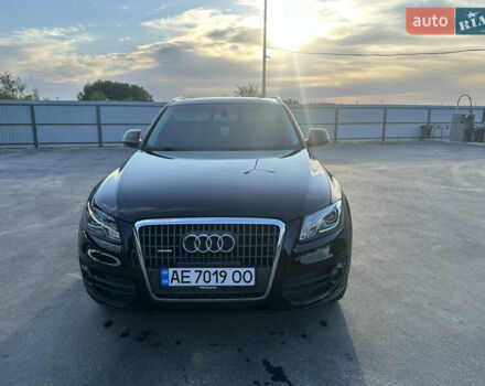 Черный Ауди Ку 5, объемом двигателя 2 л и пробегом 240 тыс. км за 11950 $, фото 4 на Automoto.ua