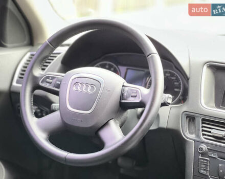 Черный Ауди Ку 5, объемом двигателя 1.98 л и пробегом 222 тыс. км за 12900 $, фото 20 на Automoto.ua