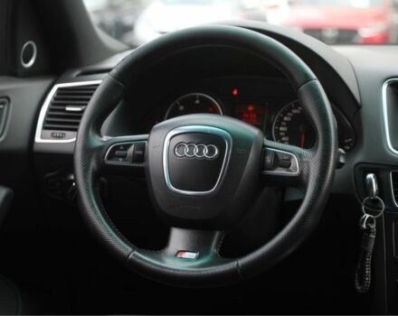 Чорний Ауді Ку 5, об'ємом двигуна 2 л та пробігом 250 тис. км за 15000 $, фото 5 на Automoto.ua