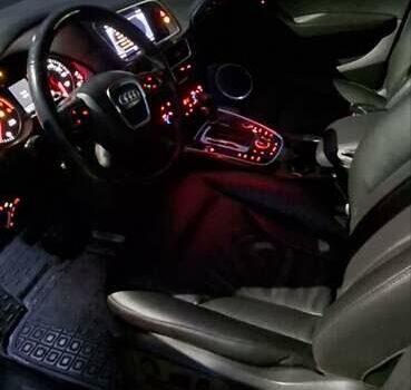 Черный Ауди Ку 5, объемом двигателя 1.98 л и пробегом 350 тыс. км за 12000 $, фото 21 на Automoto.ua