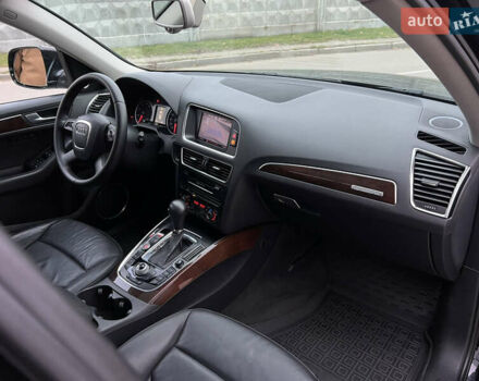 Черный Ауди Ку 5, объемом двигателя 1.98 л и пробегом 172 тыс. км за 12500 $, фото 26 на Automoto.ua