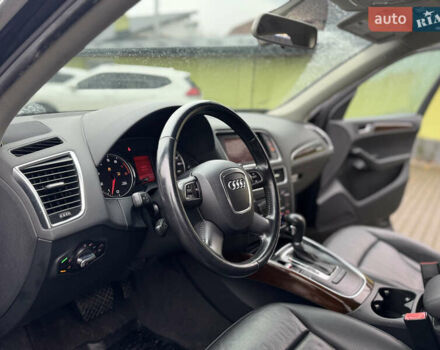 Черный Ауди Ку 5, объемом двигателя 2 л и пробегом 191 тыс. км за 12950 $, фото 16 на Automoto.ua