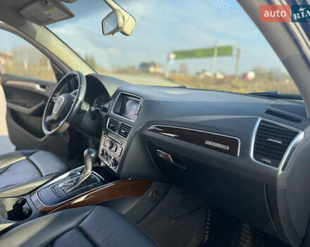 Чорний Ауді Ку 5, об'ємом двигуна 2 л та пробігом 191 тис. км за 11999 $, фото 22 на Automoto.ua