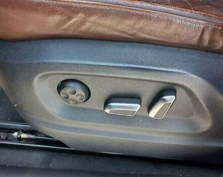 Черный Ауди Ку 5, объемом двигателя 1.98 л и пробегом 233 тыс. км за 15299 $, фото 10 на Automoto.ua