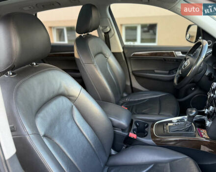 Черный Ауди Ку 5, объемом двигателя 1.98 л и пробегом 234 тыс. км за 14000 $, фото 9 на Automoto.ua