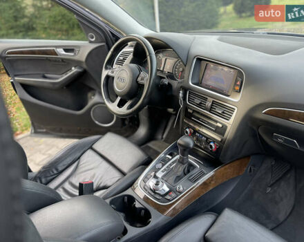 Черный Ауди Ку 5, объемом двигателя 2 л и пробегом 192 тыс. км за 12500 $, фото 19 на Automoto.ua